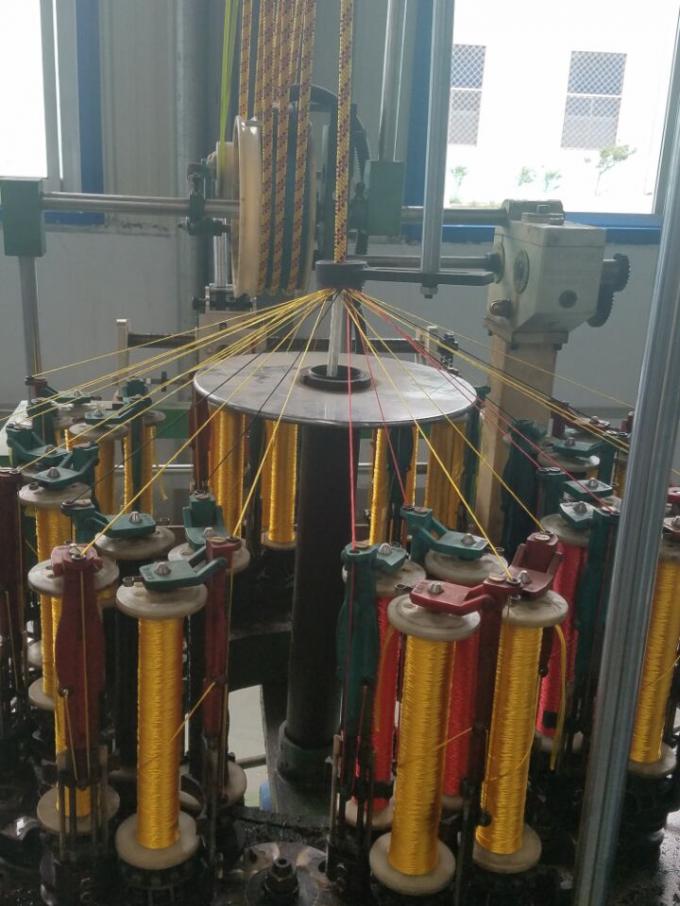 Corda de combinação de poliéster de 16 mm * 500 m para desempenho e durabilidade de escalada de playground 9