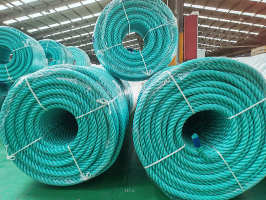 Custom High Quality Strong Strength 16-18 mm 8 Strand Polyester Rope para Amarração Marinha