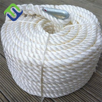 A doca de nylon da corda da âncora da costa do barco 3 alinha torcido amarrando a corda