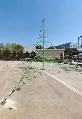 Campo de jogos exterior que escala resistente UV da corda líquida da pirâmide de 4mx4m para crianças
